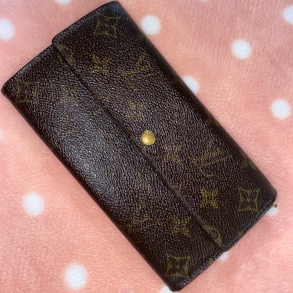 Louis Vuitton Sarah Wallet ~ Vintage